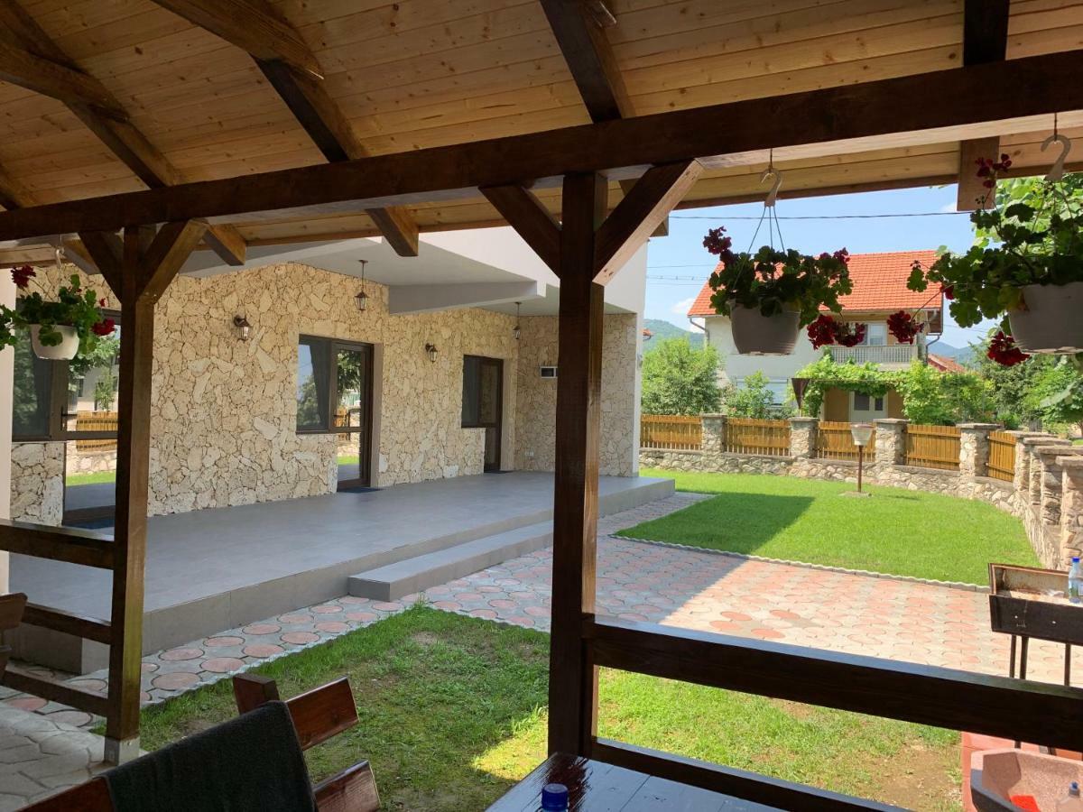Casa Roka Apartment Ieşelniţa Exterior foto