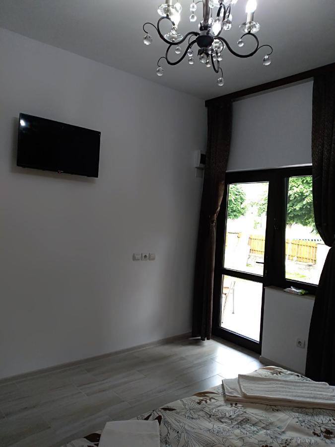 Casa Roka Apartment Ieşelniţa Exterior foto